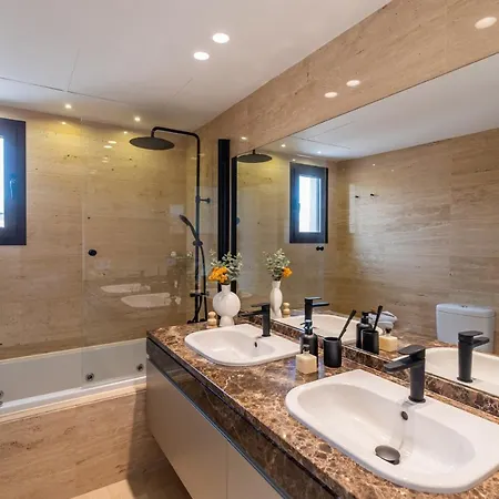 Exclusive Penthouse & Terrace By Ele Apartment